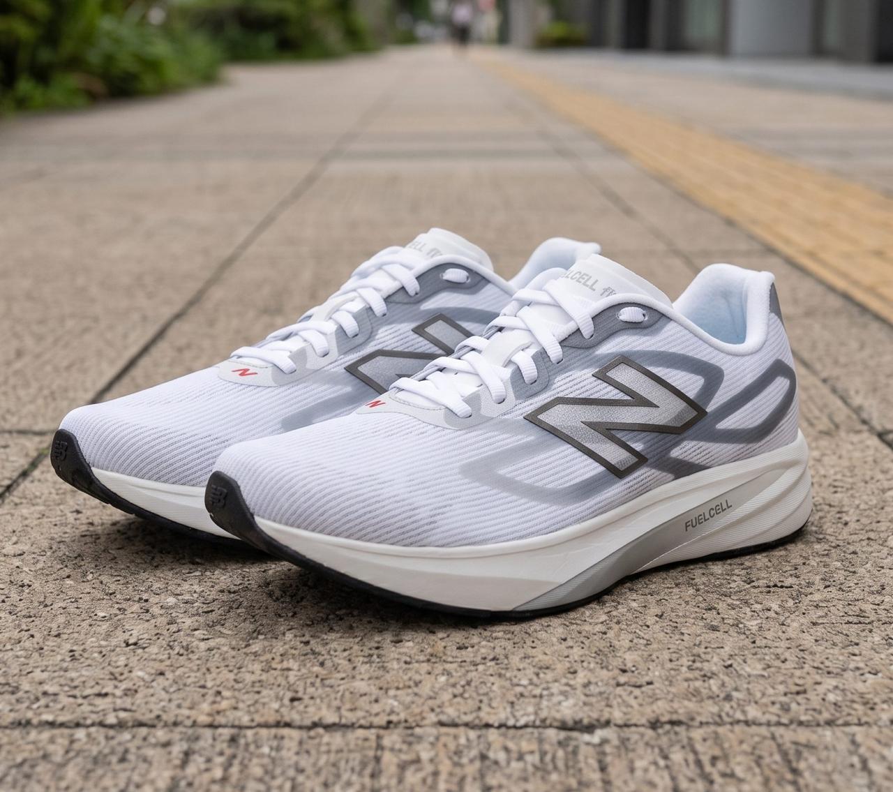 Tênis New Balance FuelCell Flite Masculino