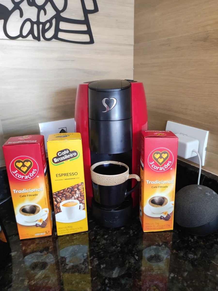 Cafeteira Espresso LOV Vermelha TRES 3 Corações 220V