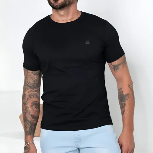 Camiseta Básica Masculina Slim Koenig